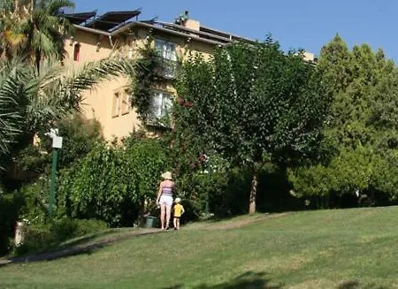 Club Kosdere 2*