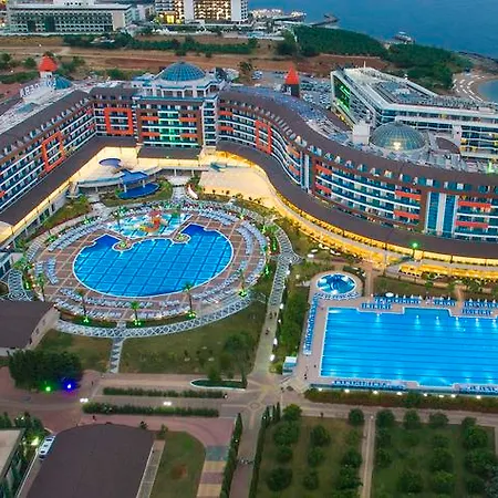 Club Kosdere 2*
