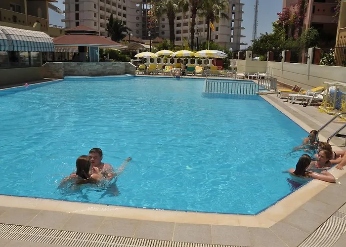 Club Kosdere Hotell 2*