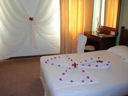 Szálloda Club Kosdere Avsallar